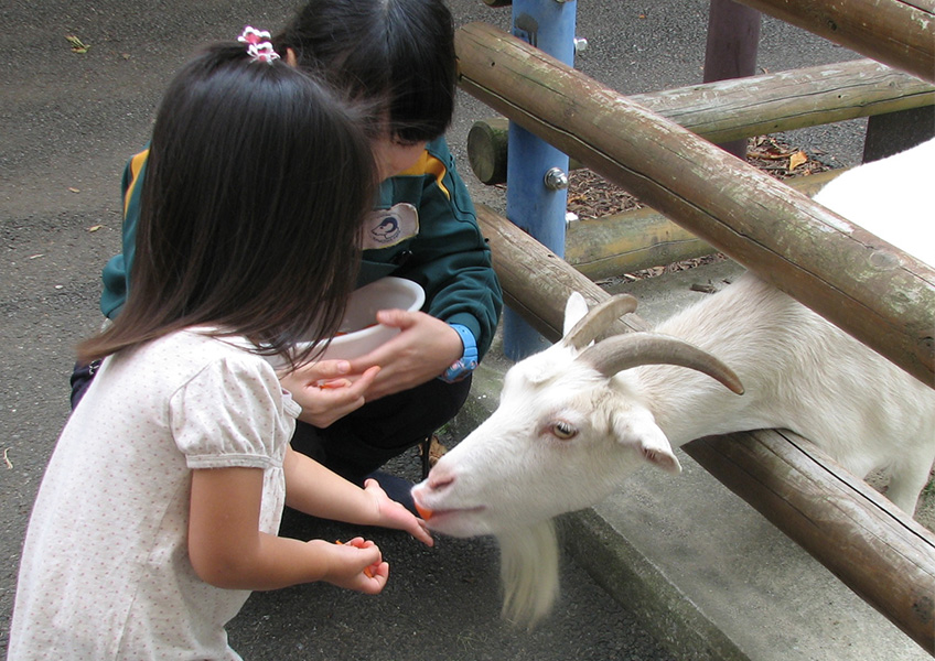 金沢動物公園(車6分/約3.6km)