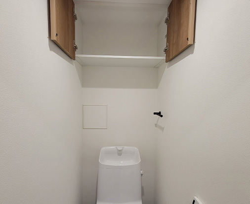 トイレ吊戸棚